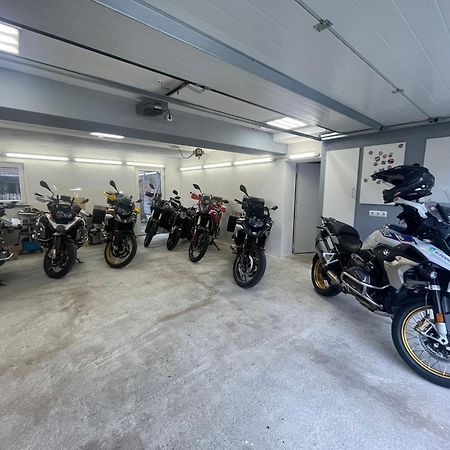 ממינגן Alpen-Hostel - Apartment Talstation Mit Motorradvermietung מראה חיצוני תמונה