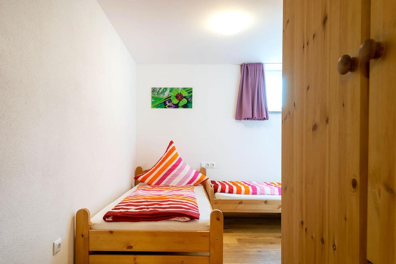 ממינגן Alpen-Hostel - Apartment Talstation Mit Motorradvermietung מראה חיצוני תמונה