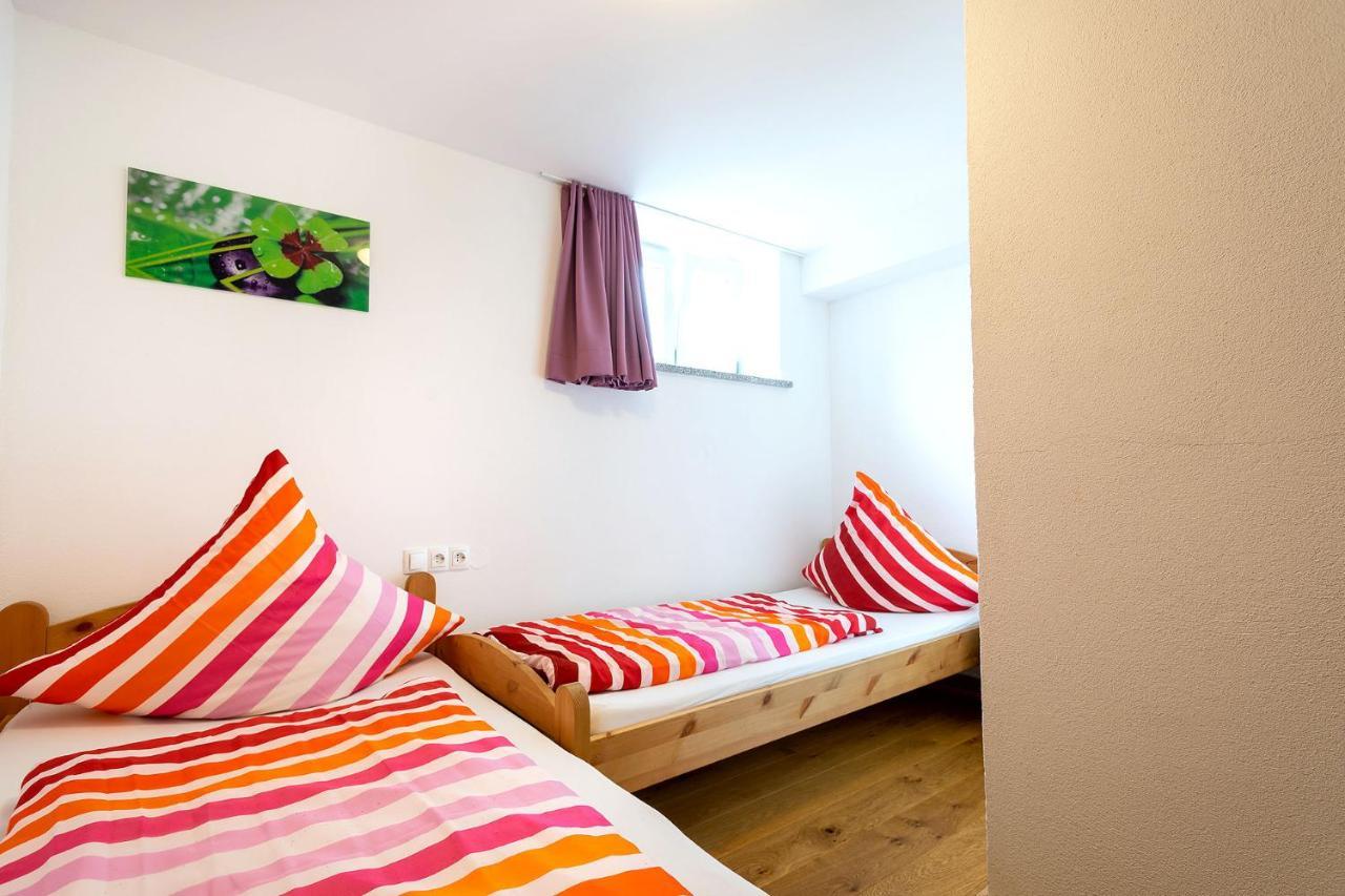 ממינגן Alpen-Hostel - Apartment Talstation Mit Motorradvermietung מראה חיצוני תמונה